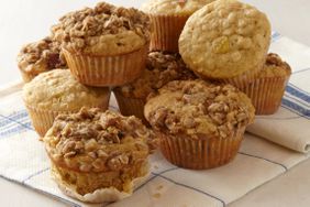 Apple Oatmeal Muffins