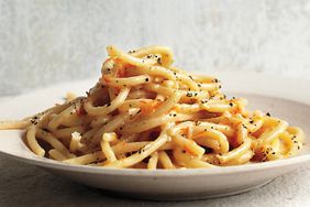 cacio-e-pepe-opener-mld109436.jpg