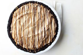 chocolate peanut butter pie round