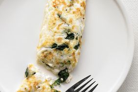 egg-white-omelet-0108-med103315.jpg