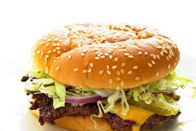 med104695_0609_cheeseburger.jpg