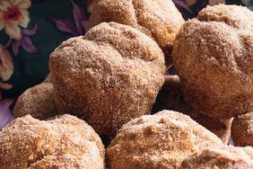 Pumpkin Doughnut Muffins