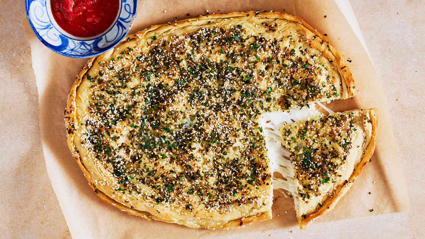 mozzarella-stuffed garlic-and-herb bread