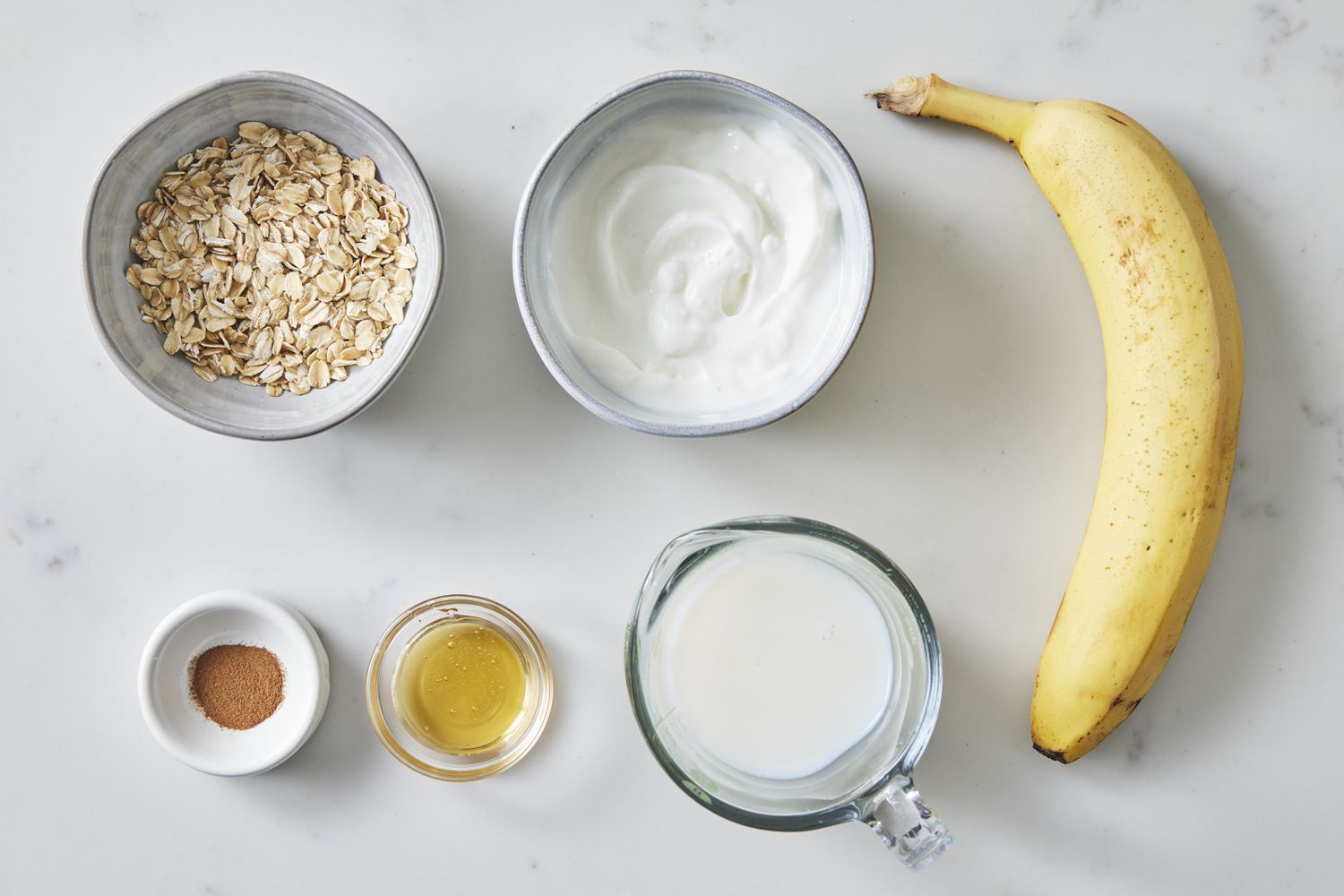 Ingredients for Banana oat Smoothie