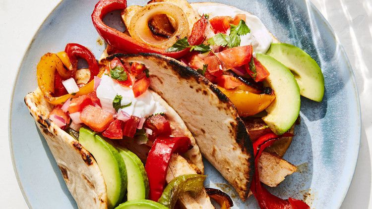 sheet pan chicken fajitas